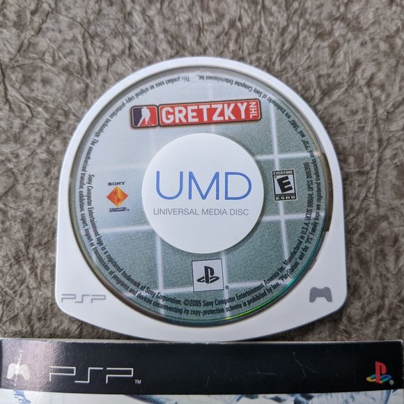 Gretzky NHL PSP Game - Picture 3 of 4